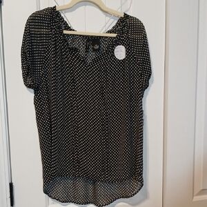 New Directions Black and White Polka Dot Blouse
